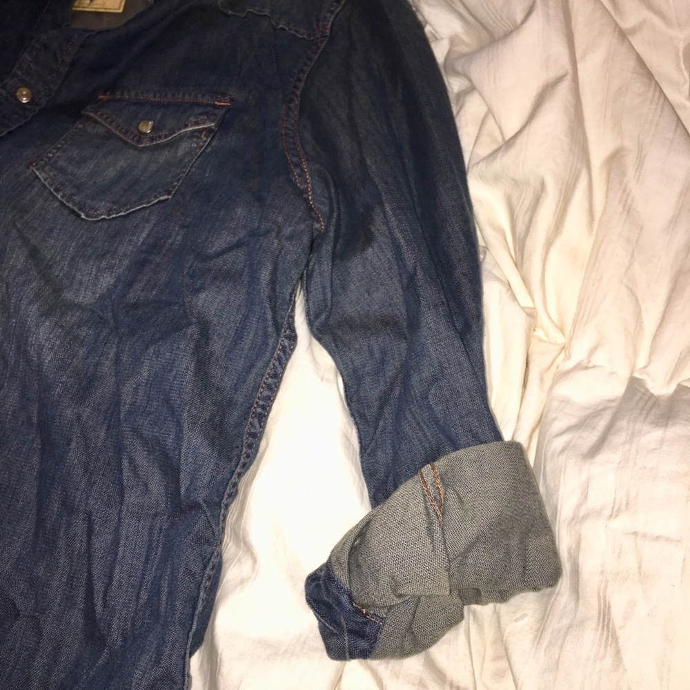 πβ€οΈ NWT TreVero Denim Pearl Snap New with Tags - Picture 2 of 6